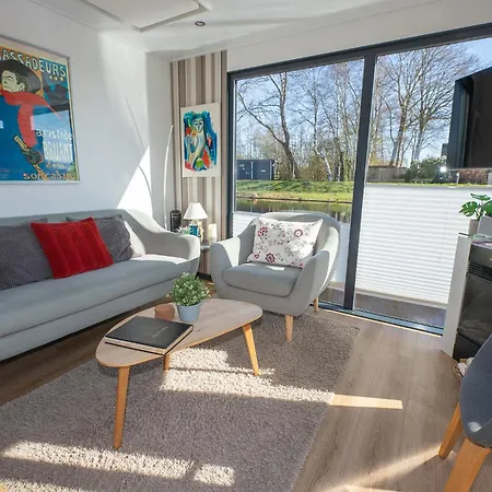 Hausboot Seemaid Ferienhaus *