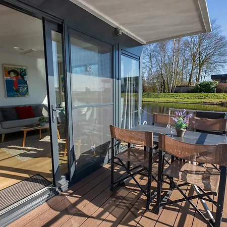 Ferienhaus Hausboot Seemaid Bad Bederkesa